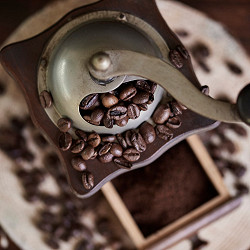 Як ступінь помолу впливає на смак кави в різних способах приготування