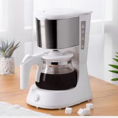 Крапельна кавоварка (Drip Coffee Maker): Як приготувати ідеальну чашку кави